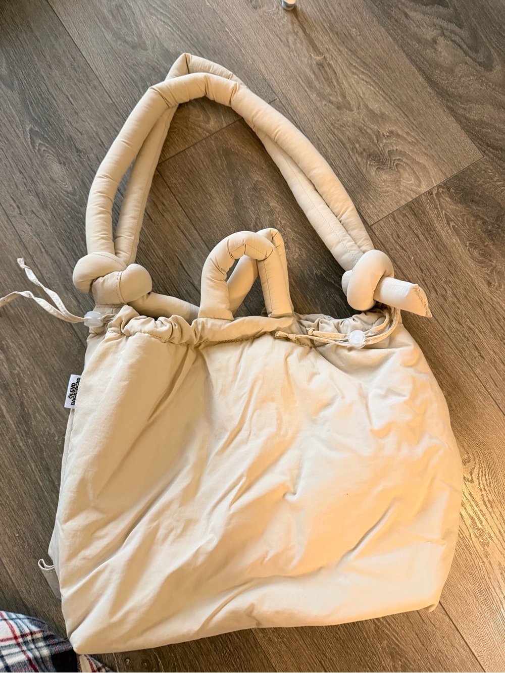 Ölend Beige Padded Knot-Handle Tote Bag